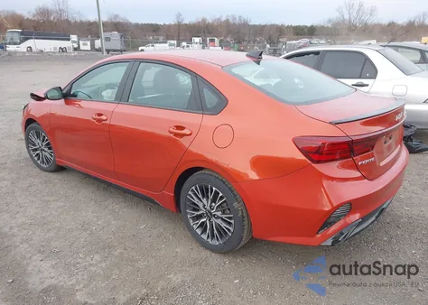 2023 Kia Forte Gt-Line z USA, uszkodzony, nr VIN 3KPF54AD2PE527639